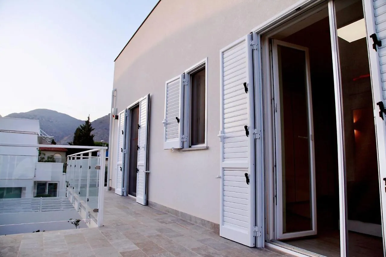 Villa Saline A Mondello Palermo 0*,  Italy
